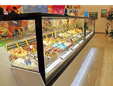 Diamond 2: gelato / ice cream linear display with black frame